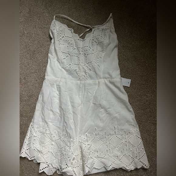 BP white eyelet romper size Large NWT - Picture 7 of 10